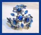 Sherman CAPRI BLUE & PEACOCK BLUE AB - TRIPLE FLOWER PINWHEEL MOTIF BROOCH NR