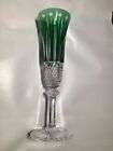  Flûte à champagne de couleur, Cristal Saint Louis modèle Tommy verte signée
